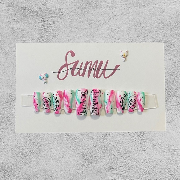 HANDPAINTED BLINK 182 POP PUNK PRESS ON GEL NAILS - Picture 2 of 3